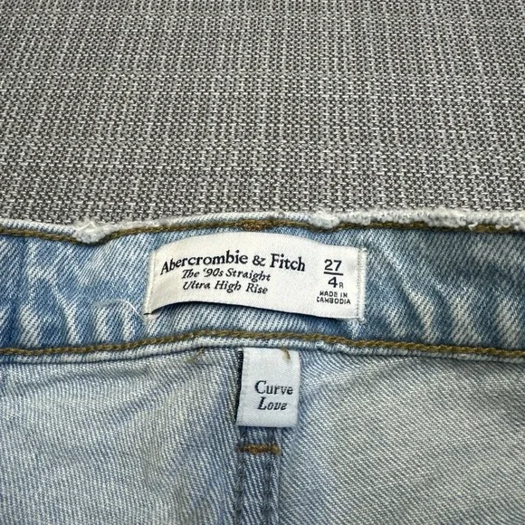 Abercrombie Fitch Curve Love 90s Straight Ultra High Rise Jeans 27 / 4 Distress - Picture 2 of 10
